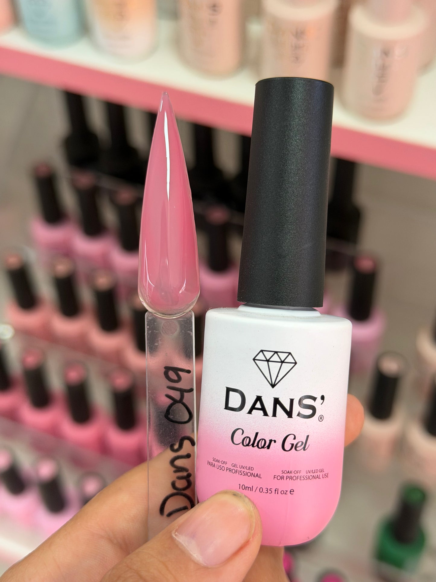 Color gel 049 dans